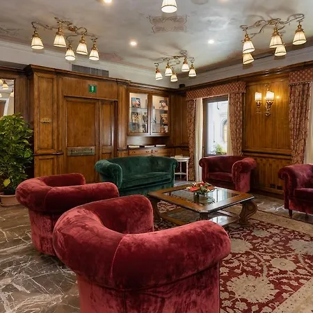 Adler Cavalieri Hotel-private Spa&gym Hotell Florens