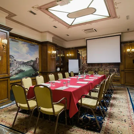 Adler Cavalieri Hotel-private Spa&gym Hotell Florens