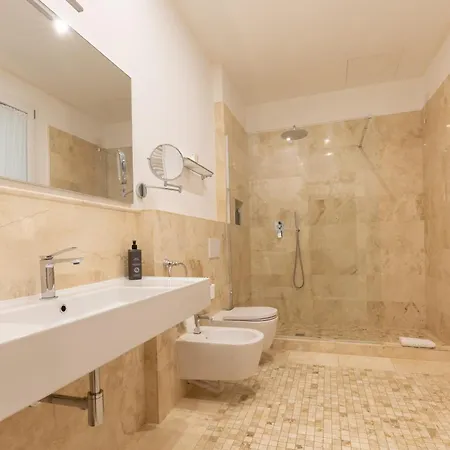 Szálloda Adler Cavalieri Hotel-private & Gym 4*