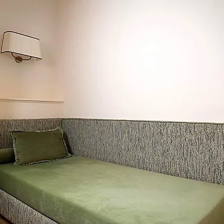 Adler Cavalieri Hotel-private & Gym מלון