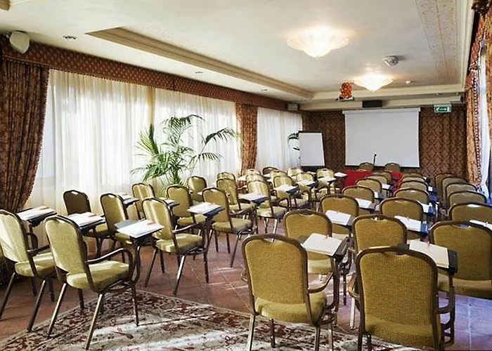 Hotel Adler Cavalieri Hotel-private & Gym