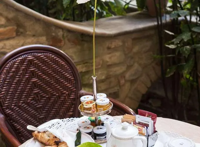 Adler Cavalieri Hotel-private & Gym 4* Florence