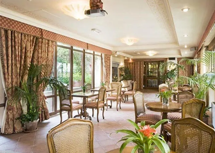 Hotel Adler Cavalieri Hotel-private & Gym