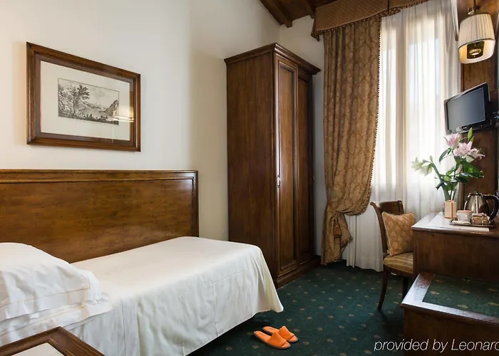 Adler Cavalieri Hotel-private & Gym 4* Florence