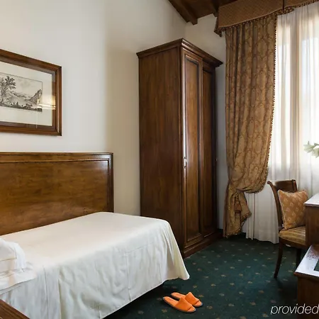 Adler Cavalieri Hotel-private & Gym 4* Florencia