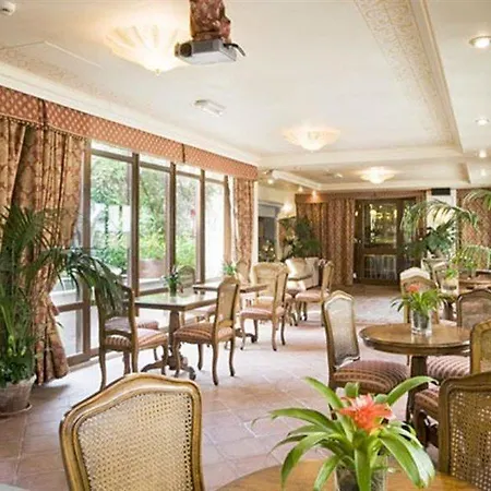 Hotel Adler Cavalieri Hotel-private & Gym